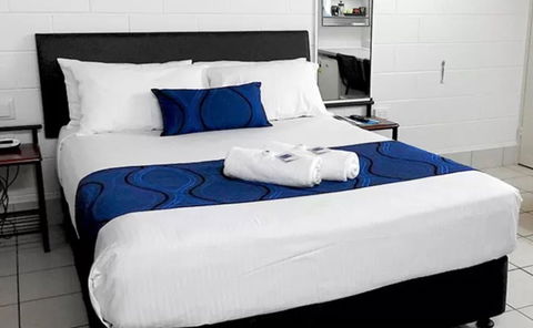 Barrier Reef Motel - Accommodation Guide 1