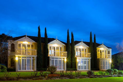 Best Western Colonial Village Motel - Accommodation Asia 0