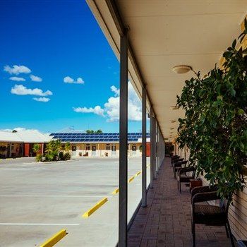 MAS Country Club Motor Inn - Accommodation Asia 2