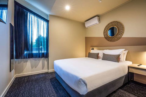 Nightcap At Manhattan Hotel - Accommodation Asia 4