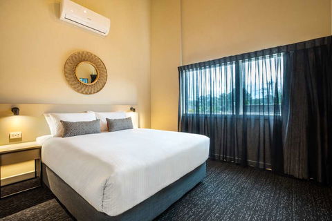 Nightcap At Manhattan Hotel - Accommodation Asia 6