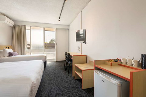 Nightcap At Waltzing Matilda Hotel - Accommodation Asia 3