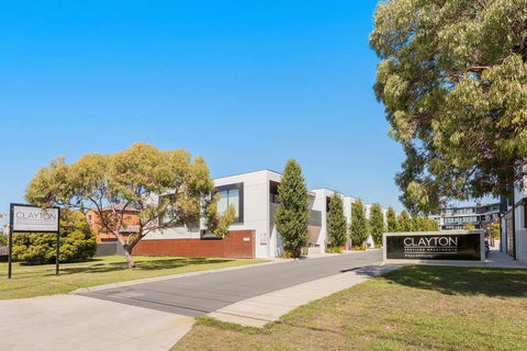 Clayton Serviced Apartments - Accommodation Guide 2