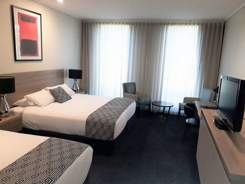 Dingley International Hotel - Accommodation Guide 8