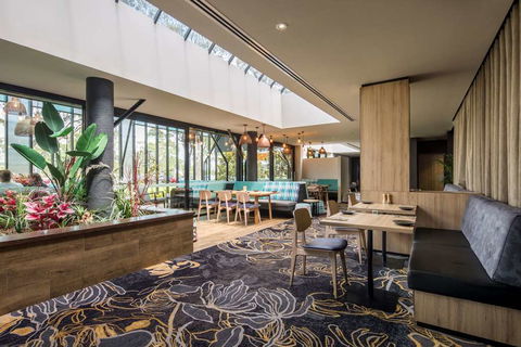 Dingley International Hotel - Accommodation Guide 12