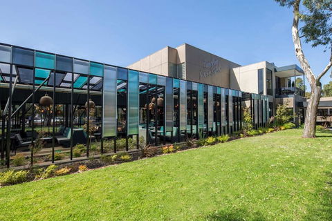 Dingley International Hotel - Accommodation Guide 14