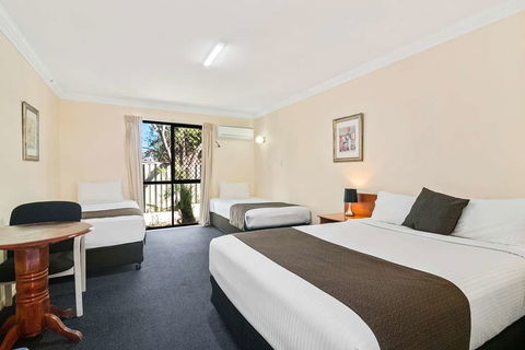 Econo Lodge Waterford - Accommodation Guide 9