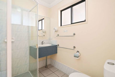 Econo Lodge Waterford - Accommodation Guide 13
