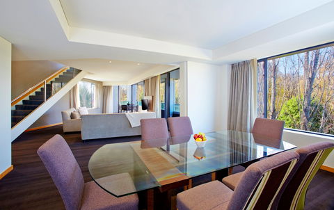 Crowne Plaza Canberra - Accommodation Asia 13