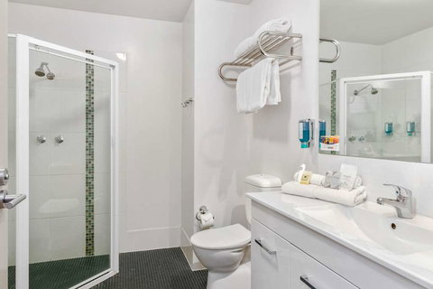 Quality Hotel Dickson - Accommodation Asia 3