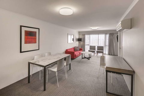 Adina Serviced Apartments James Court - Accommodation Guide 5