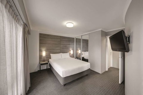 Adina Serviced Apartments James Court - Accommodation Guide 13