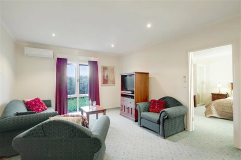 Best Western Crystal Inn - Accommodation Guide 7