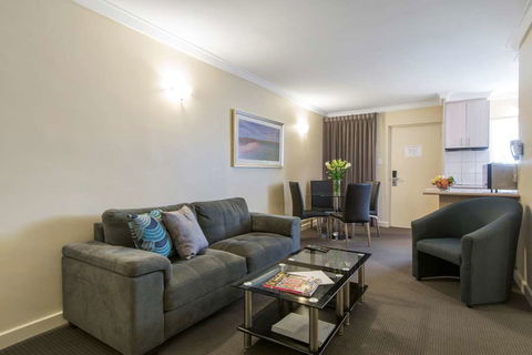 The Peninsula Riverside Apartments - Accommodation Asia 7
