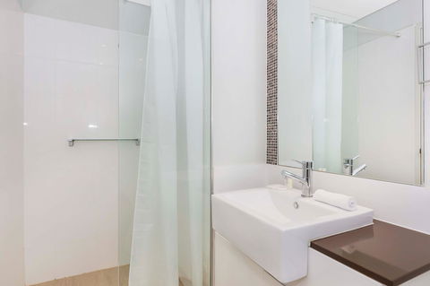 Astra Apartments Perth - Accommodation Asia 4