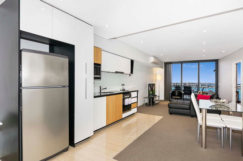 Astra Apartments Perth - Accommodation Asia 17