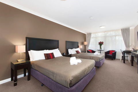 Checkers Resort & Conference Centre - Accommodation Guide 6
