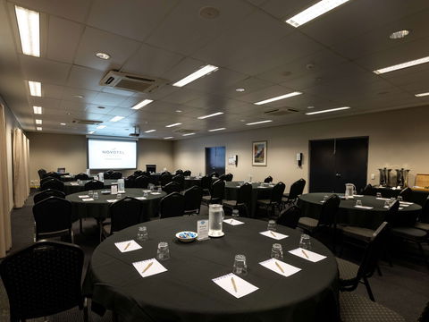 Novotel Darwin Airport Hotel - Accommodation Asia 9