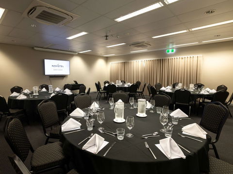 Novotel Darwin Airport Hotel - Accommodation Asia 10