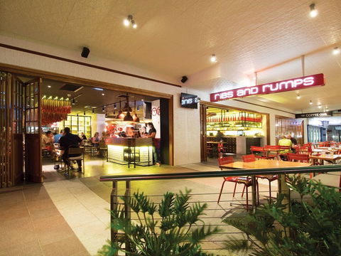 Oaks Grand Gladstone - Accommodation Asia 3
