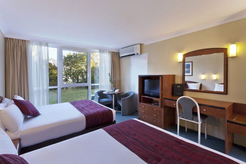 Alpine Motor Inn - Accommodation Guide 2