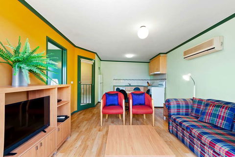 Comfort Inn & Suites Emmanuel - Accommodation Asia 1
