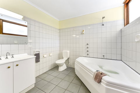 William Macintosh Motor Lodge - Accommodation Asia 2