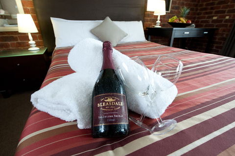 Admiral Motor Inn - Accommodation Asia 2