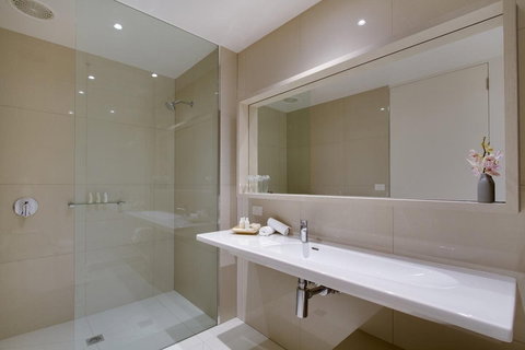 Quarters At Flinders Hotel - Accommodation Asia 2