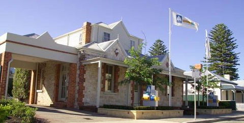 Pier 21 Apartment Hotel - Accommodation Guide 1