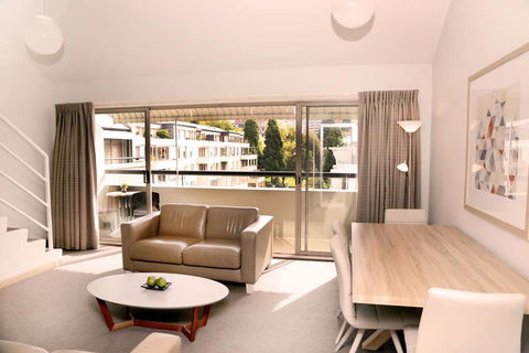 Salamanca Inn - Accommodation Asia 1