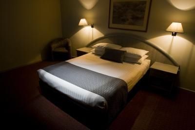 Royal Coach Motor Inn - Accommodation Asia 2
