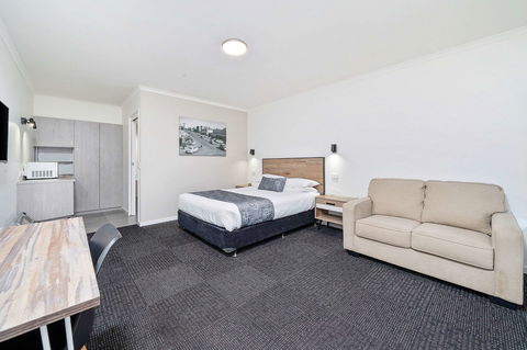 Peppermill Inn - Accommodation Asia 1