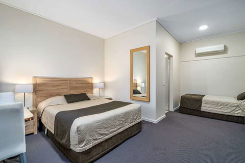 Quality Hotel Sherbourne Terrace - Accommodation Asia 2