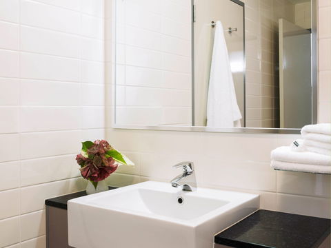 Novotel Darwin Airport Hotel - Accommodation Asia 1