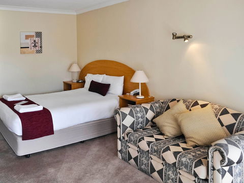 Ibis Styles Orange - Accommodation Asia 3