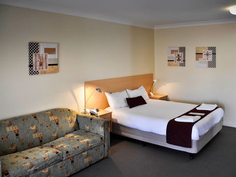 Ibis Styles Orange - Accommodation Asia 6
