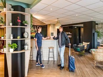 Ibis Styles Orange - Accommodation Asia 10