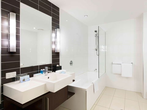 Novotel Brisbane Airport - Accommodation Asia 6