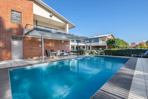 Hawkesbury Race Club Motel - Accommodation Asia 12