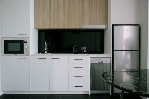 Avenue Hotel Canberra - Accommodation Asia 7