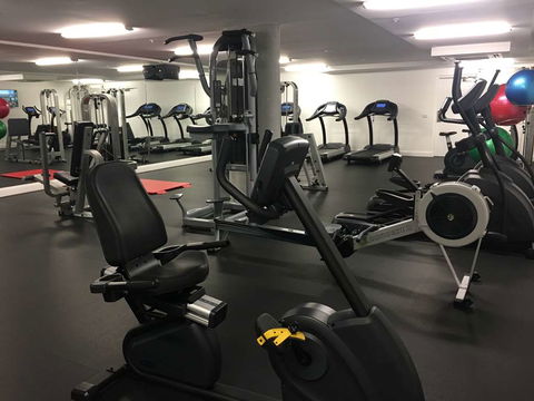 Avenue Hotel Canberra - Accommodation Asia 10