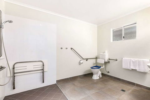 Econo Lodge Beachside - Accommodation Guide 17
