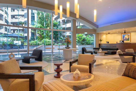 DoubleTree By Hilton Cairns - Accommodation Asia 6