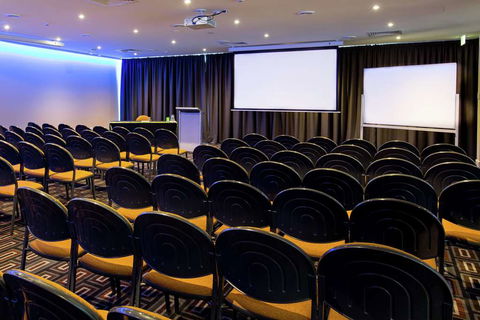 DoubleTree By Hilton Cairns - Accommodation Asia 10