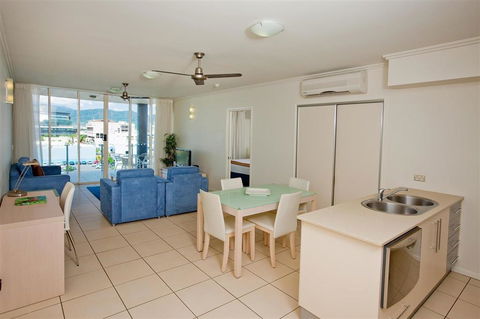 Park Regis City Quays - Accommodation Asia 4