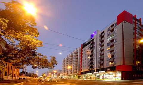 Arrow On Swanston - Accommodation Guide 1