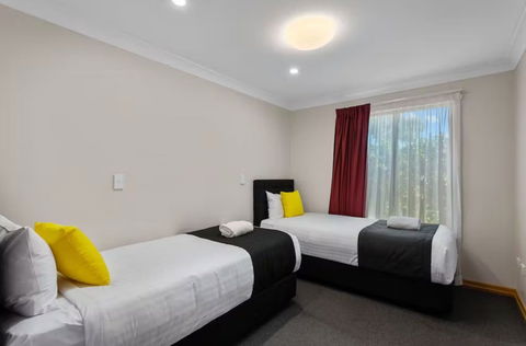 Eastgate On The Range Motel - Accommodation Guide 1
