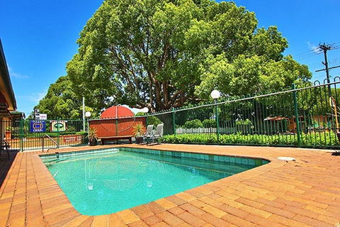 Garden City Motor Inn - Accommodation Guide 1