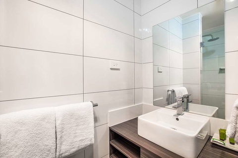 Nightcap at The Ranch Hotel - Accommodation Asia 1